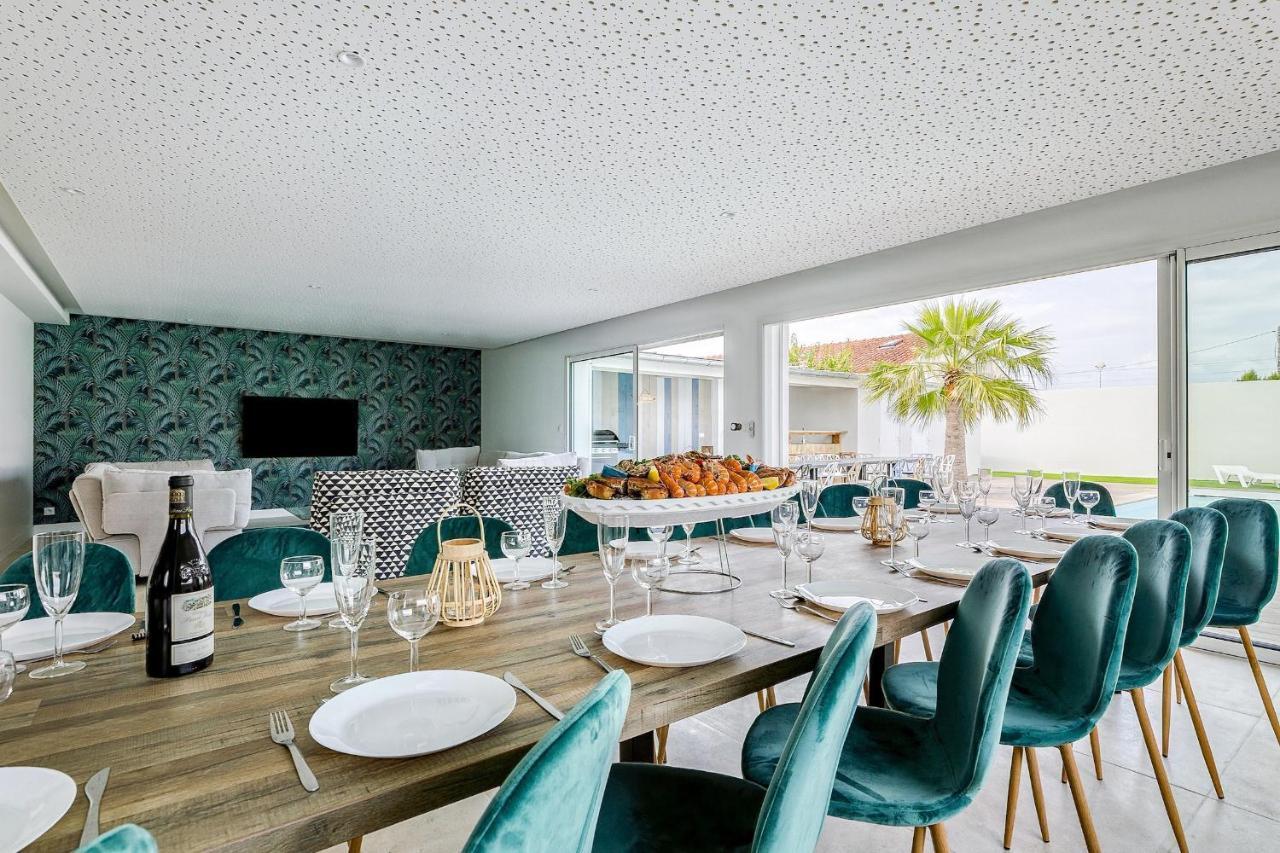 Magnifique Villa Pour Grande Famille A ลาบาร์-เดอ-มงต์ ภายนอก รูปภาพ
