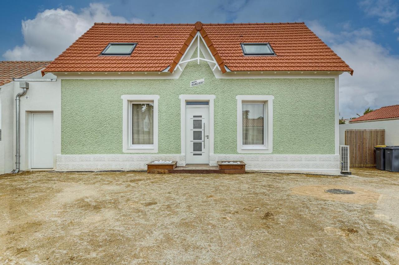 Magnifique Villa Pour Grande Famille A ลาบาร์-เดอ-มงต์ ภายนอก รูปภาพ