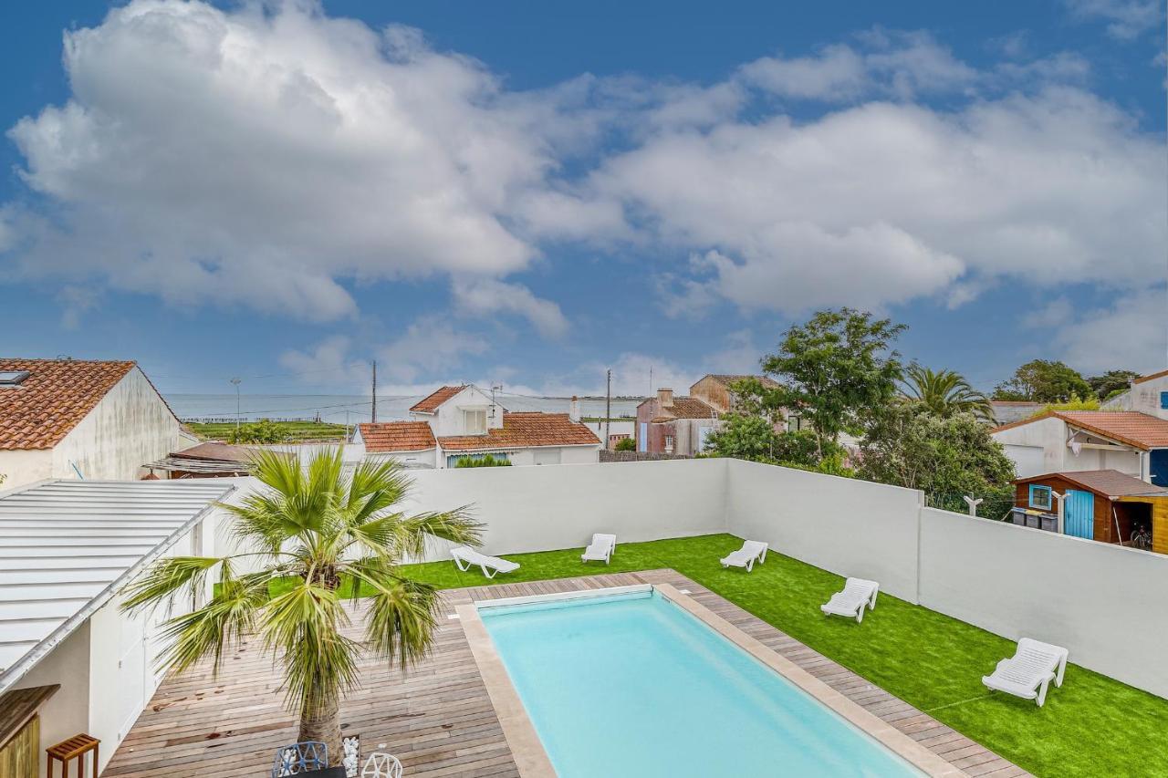 Magnifique Villa Pour Grande Famille A ลาบาร์-เดอ-มงต์ ภายนอก รูปภาพ